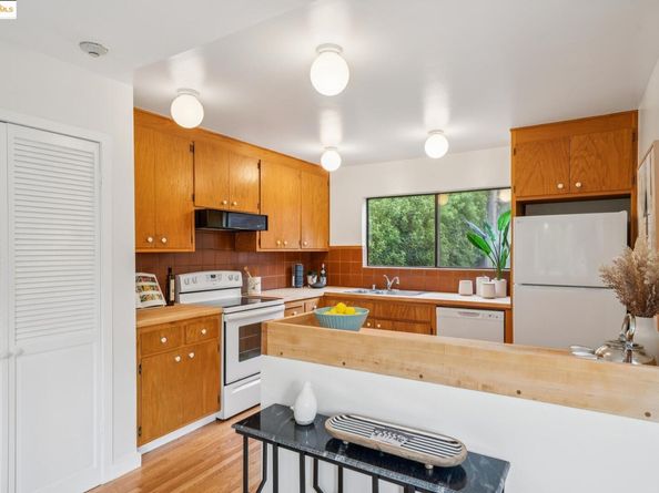 139 Del Mar Ave, Berkeley CA 94708