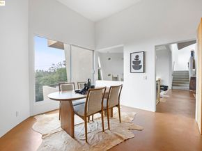 6590 Oakwood Dr, Oakland CA 94611