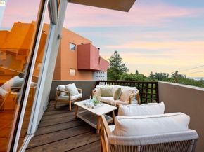 6590 Oakwood Dr, Oakland CA 94611
