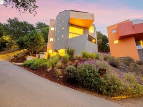 6590 Oakwood Dr, Oakland CA 94611