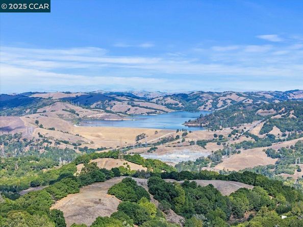 28 Vista Del Orinda, Orinda CA 94563