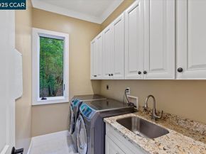 28 Vista Del Orinda, Orinda CA 94563