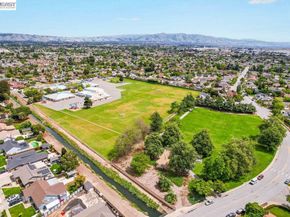 8135 Merion Dr, Newark CA 94560
