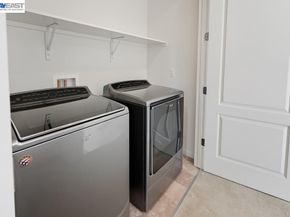 1505 Sylvia St, Hayward CA 94545