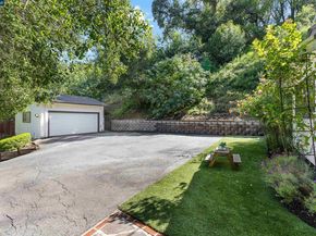 3575 Springhill Rd, Lafayette CA 94549