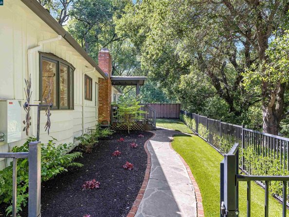 3575 Springhill Rd, Lafayette CA 94549