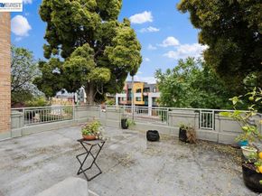 3240 Peralta St 24, Oakland CA 94608