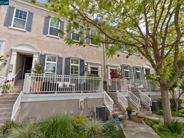 4483 Brannigan St, Dublin CA 94568