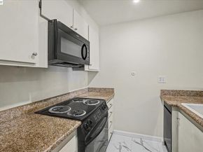 625 El Dorado Ave 106, Oakland CA 94611