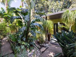 10 Burdeck Ct, Oakland CA 94602