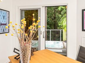 10 Burdeck Ct, Oakland CA 94602