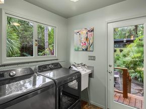 10 Burdeck Ct, Oakland CA 94602