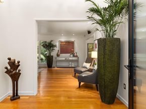 10 Burdeck Ct, Oakland CA 94602