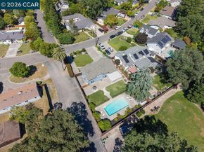 102 Belgian Dr, Danville CA 94526