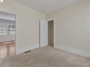 340 Foothill Blvd, Oakland CA 94606