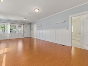 340 Foothill Blvd, Oakland CA 94606