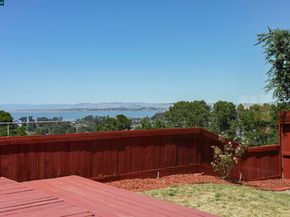 1418 Greenfield Cir, Pinole CA 94564