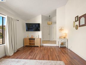 40701 Penn Ln, Fremont CA 94538