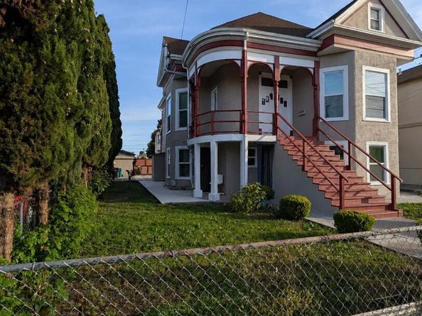 1086 66Th St, Oakland CA 94608