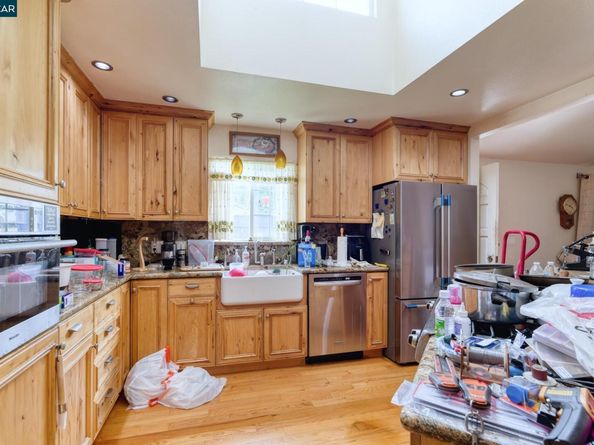 457 Gilda Ave, Martinez CA 94553