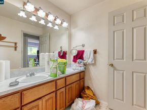 457 Gilda Ave, Martinez CA 94553