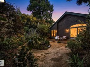 2953 Hillegass Ave, Berkeley CA 94705