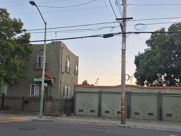 3743 Suter St, Oakland CA 94619