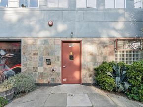 926 Chester G, Oakland CA 94607