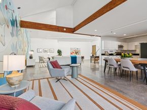 926 Chester G, Oakland CA 94607