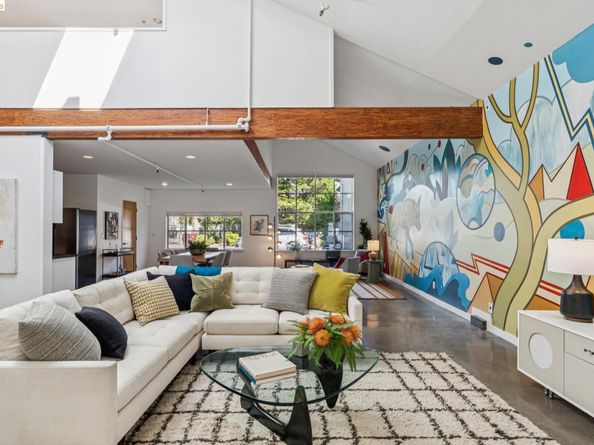 926 Chester G, Oakland CA 94607