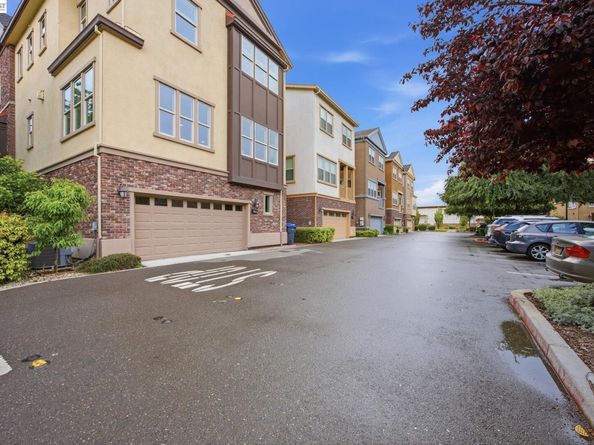 1600 Lexington Ln, Pleasanton CA 94566