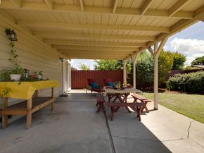 21146 Elm St, Castro Valley CA 94546