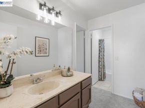 3836 Keneland Way, Pleasanton CA 94588