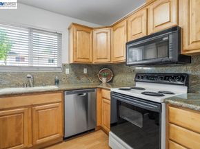 3836 Keneland Way, Pleasanton CA 94588