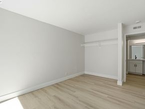 460 N Civic Dr 106, Walnut Creek CA 94596