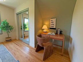 933 56Th St, Oakland CA 94608