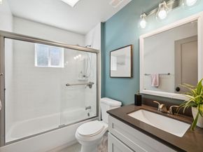 933 56Th St, Oakland CA 94608