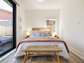 825 41St St, Oakland CA 94608