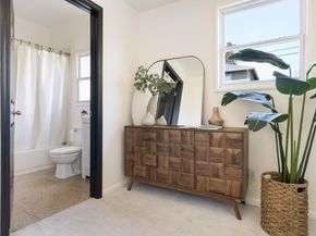 825 41St St, Oakland CA 94608