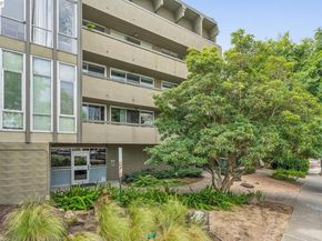 398 Adams Street 302, Oakland CA 94610