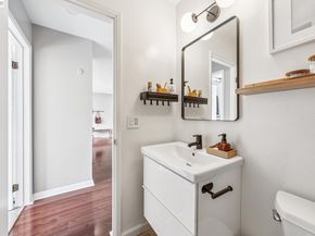 398 Adams Street 302, Oakland CA 94610