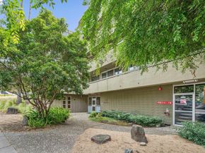 398 Adams Street 302, Oakland CA 94610
