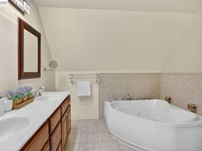 1328 E 25th St, Oakland CA 94606