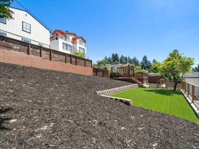 6300 Buena Ventura Ave, Oakland CA 94605