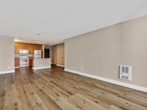 555 Pierce St 1424, Albany CA 94706