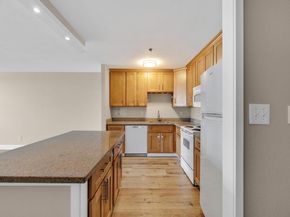 555 Pierce St 1424, Albany CA 94706