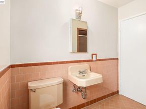 4144 Masterson St, Oakland CA 94619