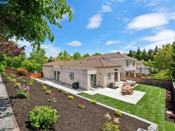 108 Merano St, Danville CA 94526