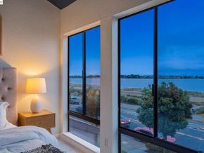 2101 Shoreline Dr 299, Alameda CA 94501