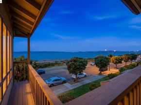 2101 Shoreline Dr 299, Alameda CA 94501
